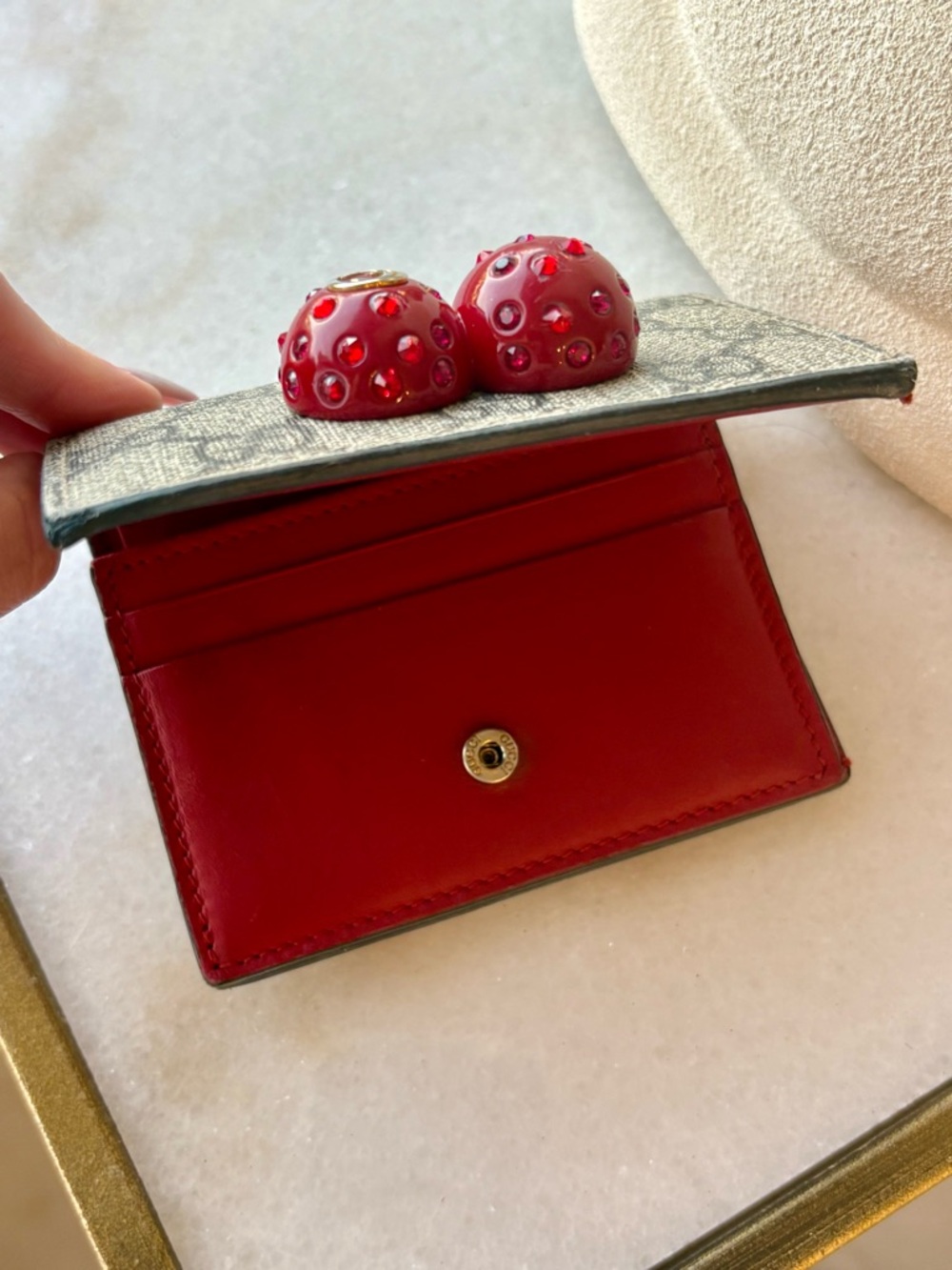 Certified Gucci Beige GG Monogram Wallet Red Cherry Accent Supreme Bifold COA - Picture 6 of 12
